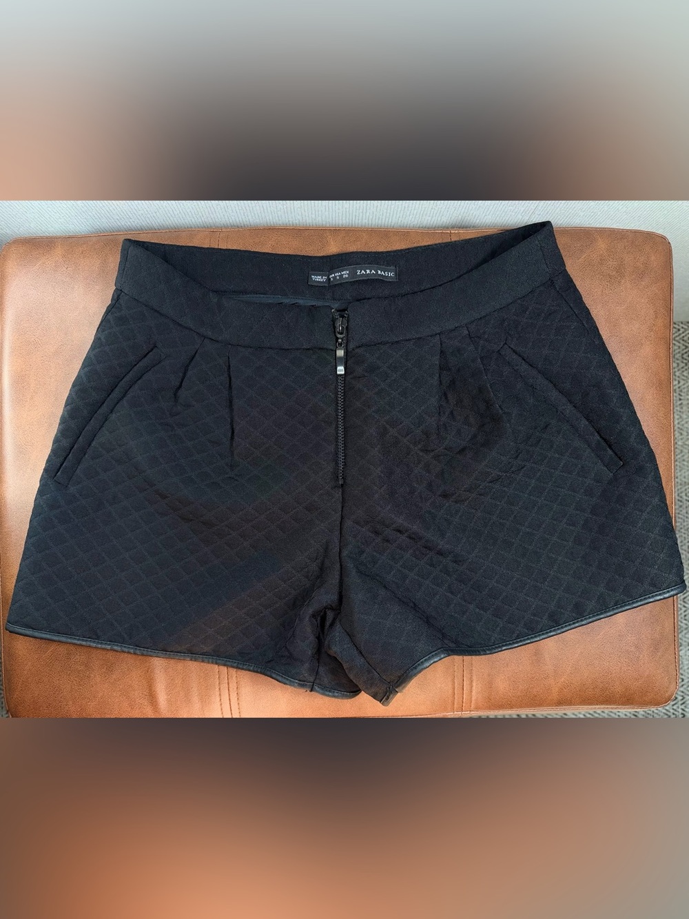 Zara Basic Textured Jacquard Shorts Black Size S US 26 Front Zip Structured